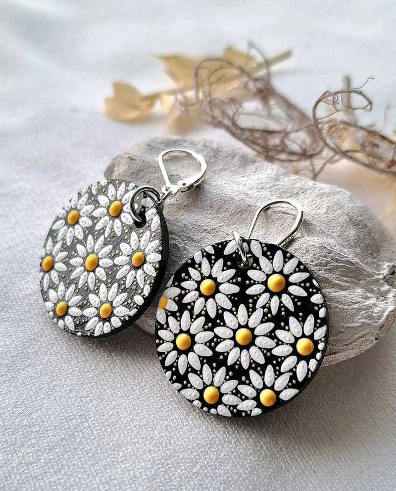 Daisy Flower Round Earrings