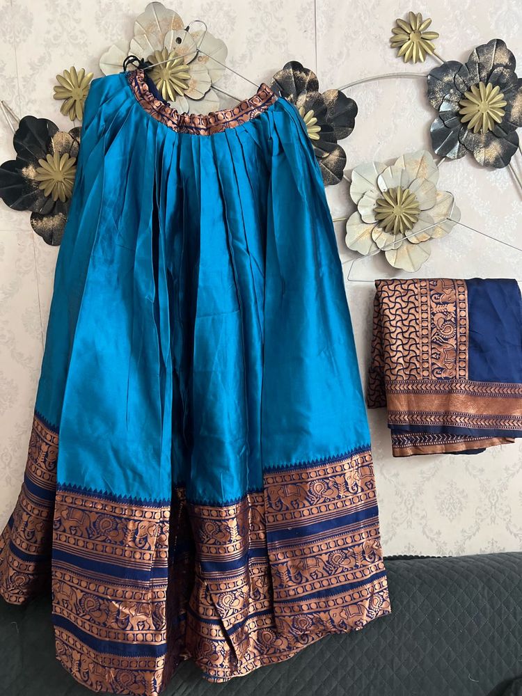 Vibrant Blue Pleated Ethnic Skirt amd duppta