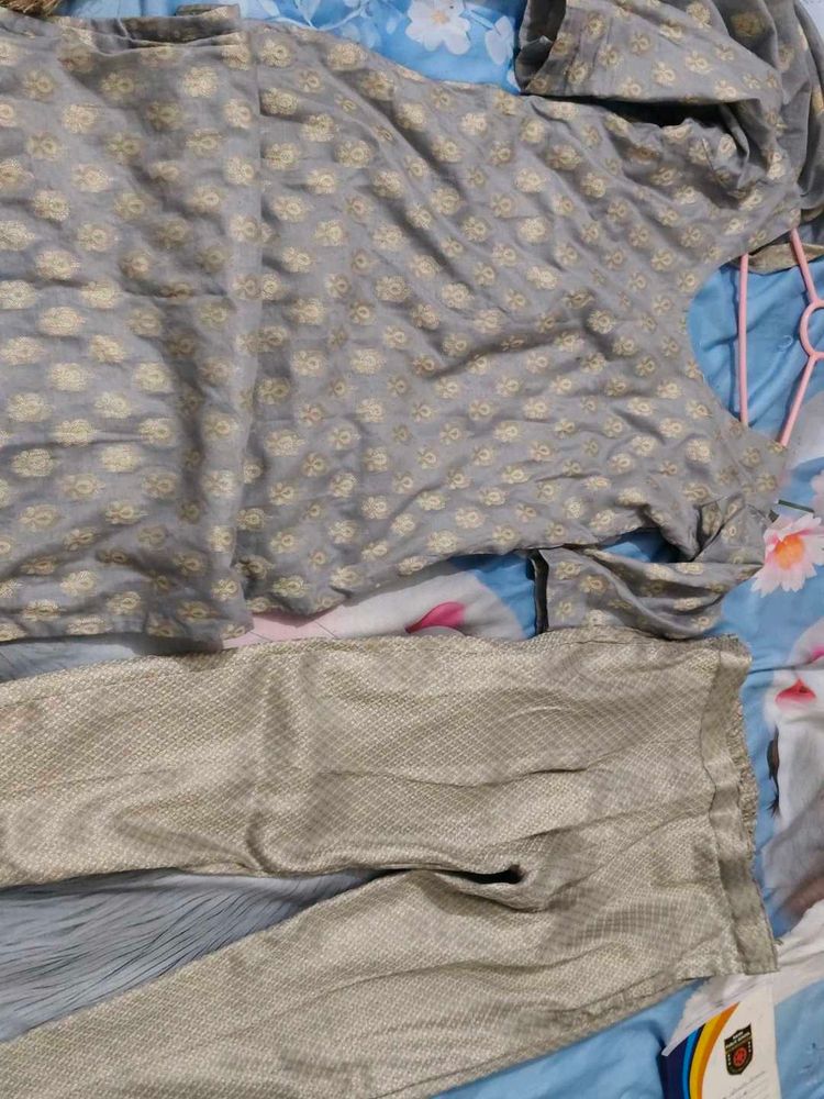Elegant Grey Kurta Set front back same