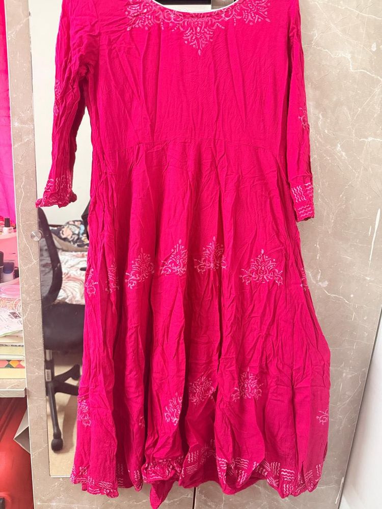 Elegant Pink Embroidered Kurta - Size S