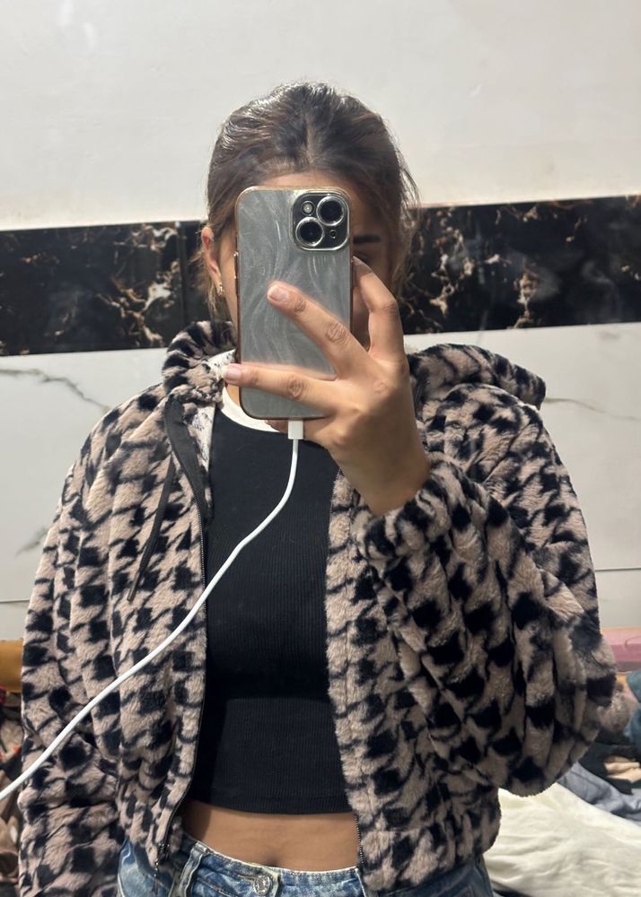 Cozy Houndstooth Fleece Jacket