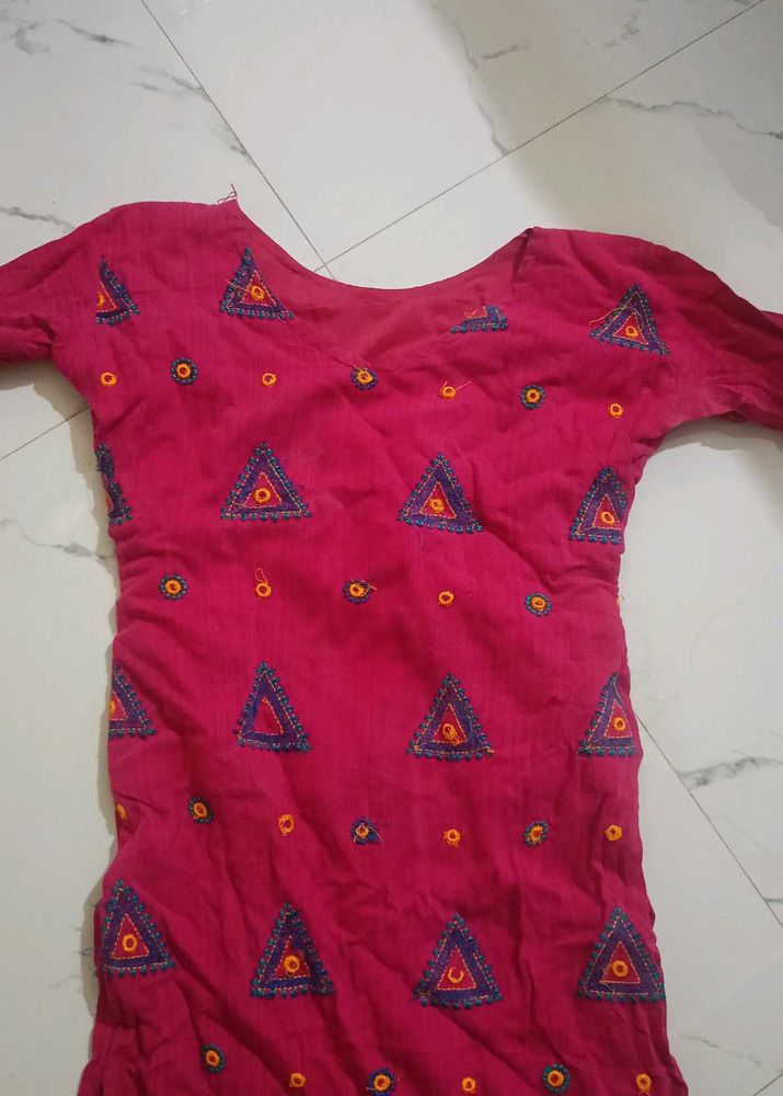 Vibrant Pink Embroidered Kurta