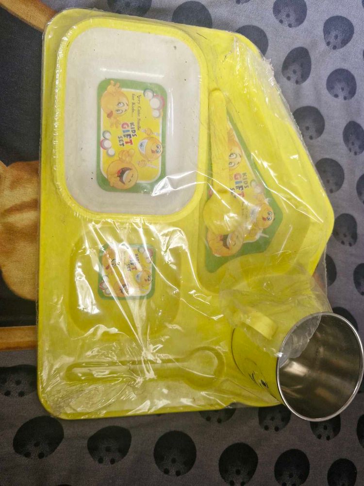 Cute Yellow Kids Gift Set