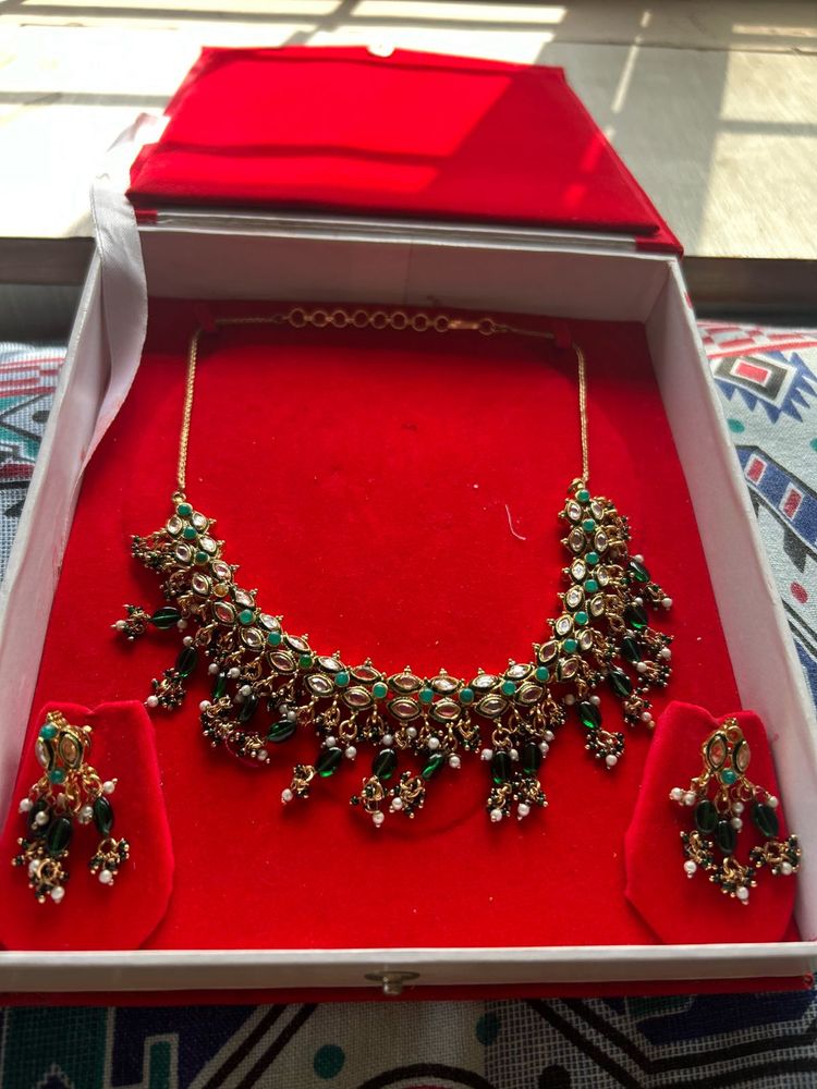 Elegant Green polki ,pearl, gold Necklace Set