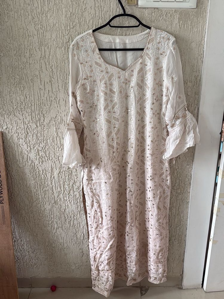 Elegant White Embroidered Kurta