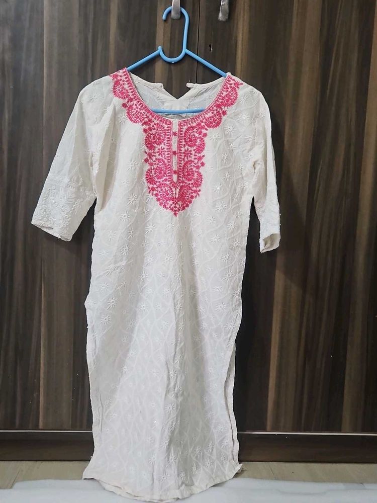 Elegant White Kurta with Pink Embroidery