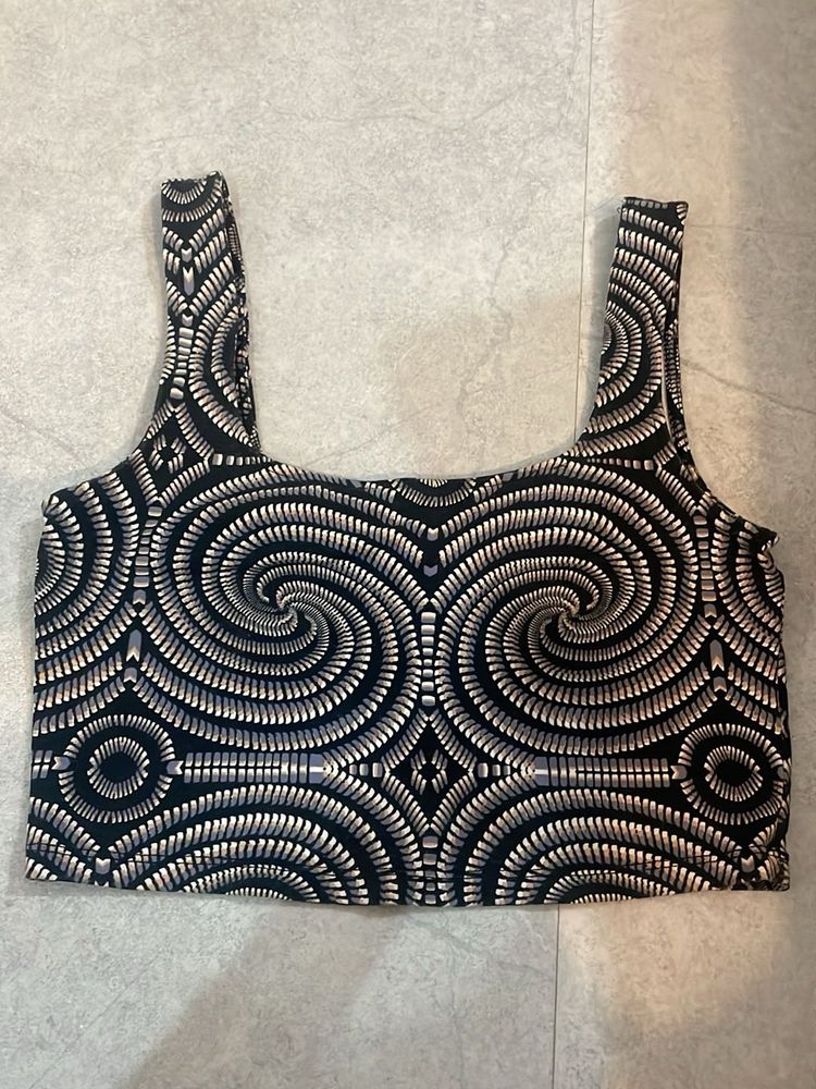 Forever 21 Unique Swirl Print Crop Top