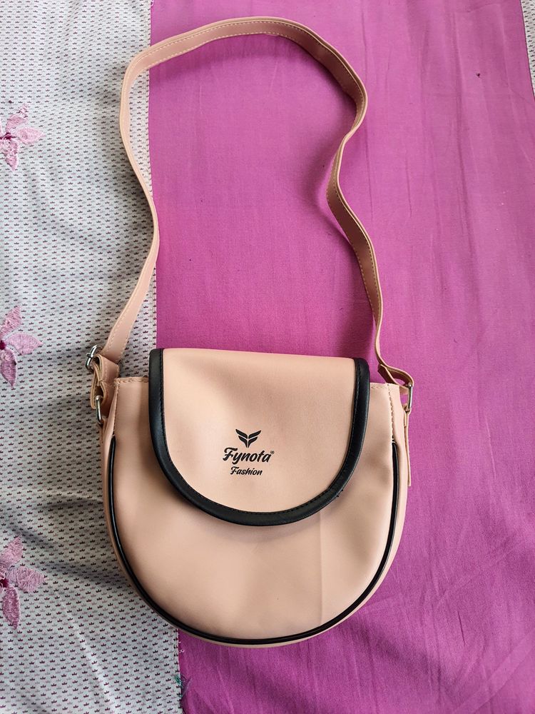 Fynota Fashion Crossbody Bag