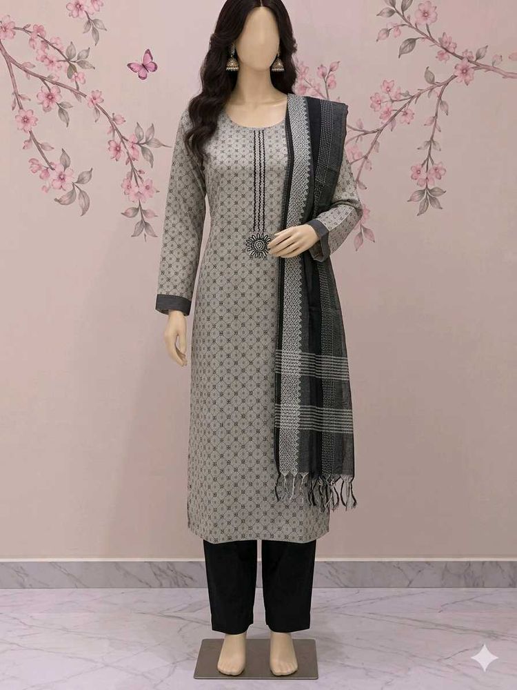 Elegant Grey Printed Kurta Set with Dupatta