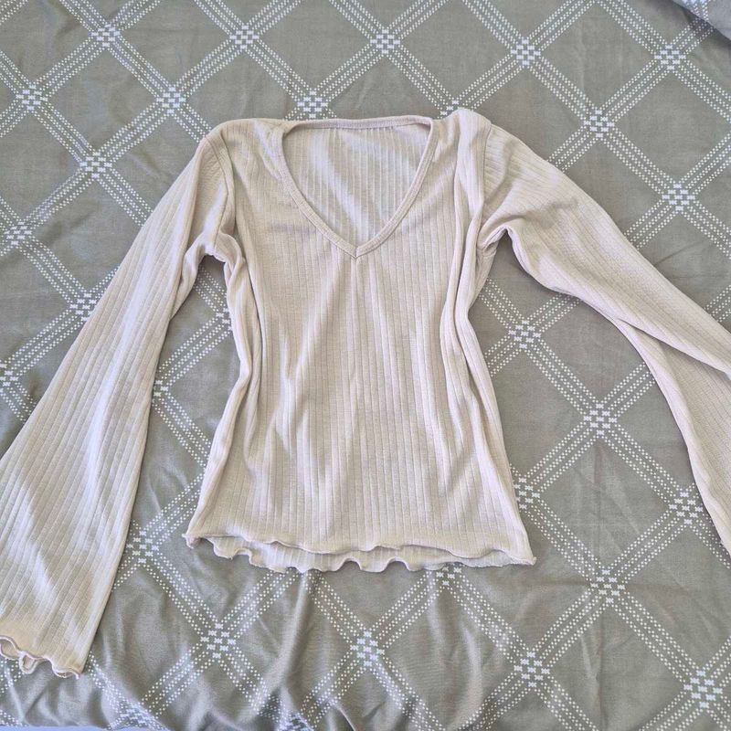 Cream Ribbed V-Neck Top Bell Sleeves &amp; Lettuc