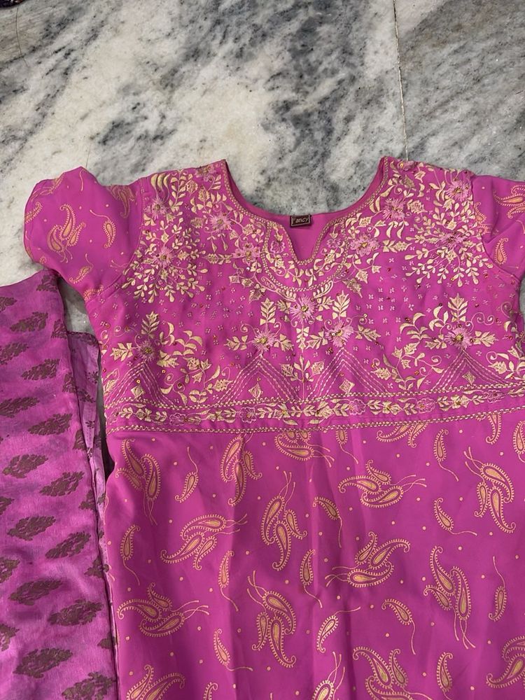 Vibrant Pink Paisley Kurta with Dupatta