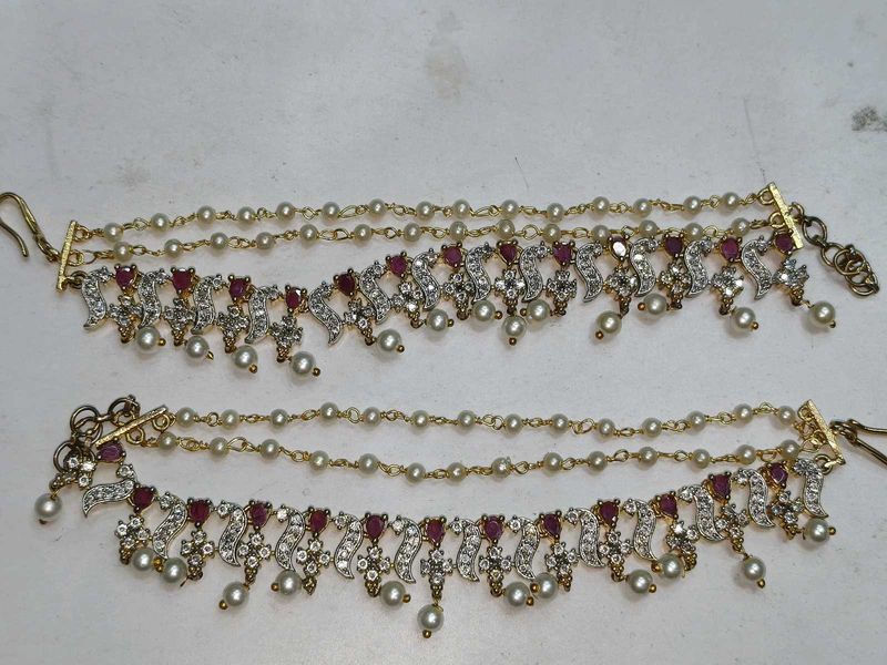 1gm Gold Elegant Pearl long hair and ear ch