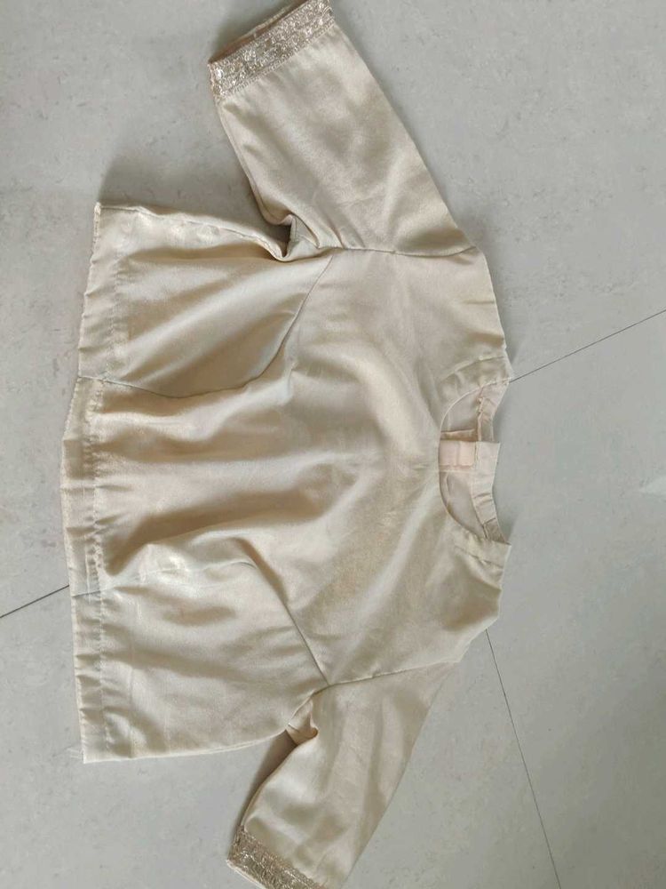 ELEGENT CREAM PACK NEAK BLOUSE
