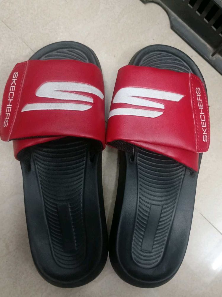 Skechers stick type slippers