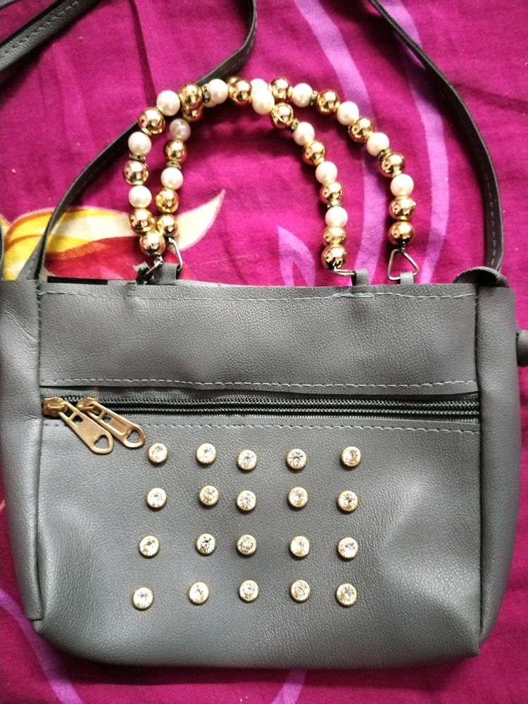 Designer Grey Sling Bag❤️