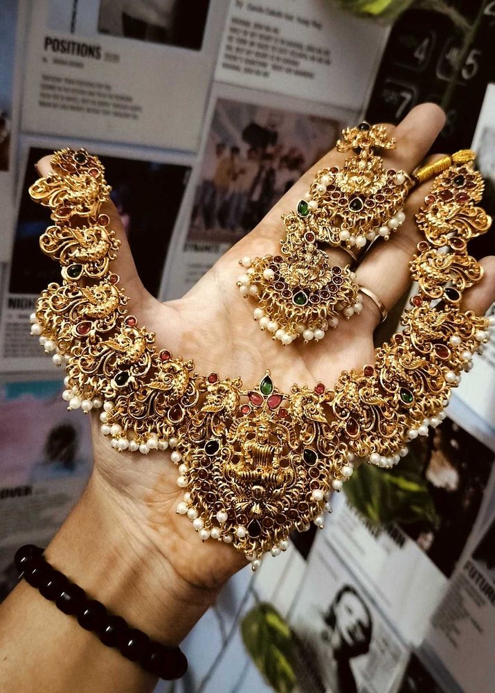 Elegant Jewellery Set
