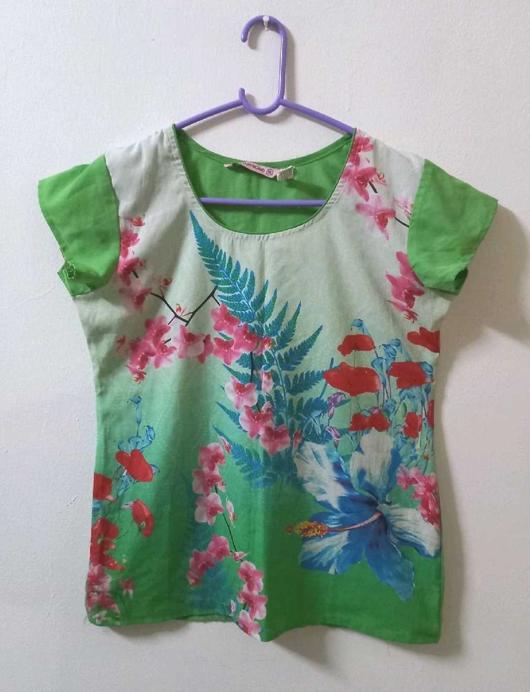 🆕️ Printed Floral Top