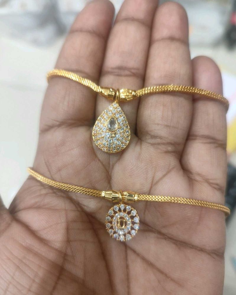Elegant Gold-Plated short doller chain