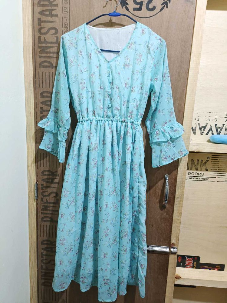 Chic Blue Floral Midi Dress