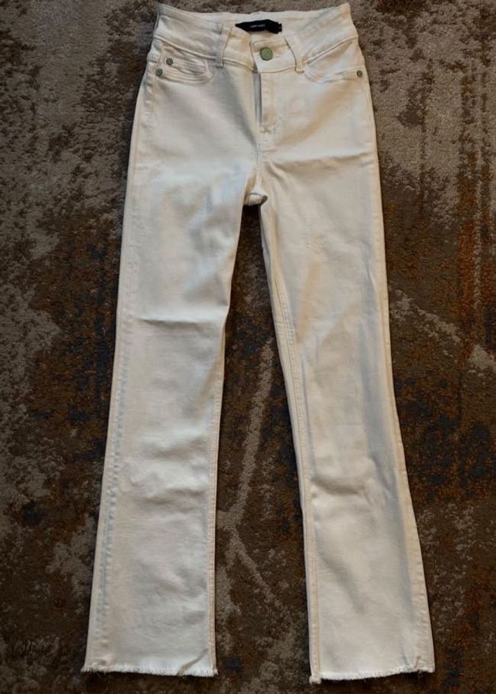 Cream High-Waisted Flare Jeans