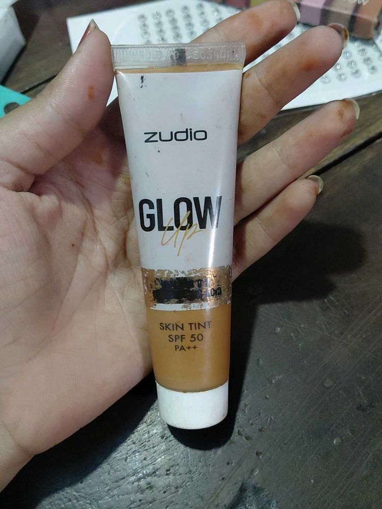 Zudio Glow Up Skin Tint SPF 50