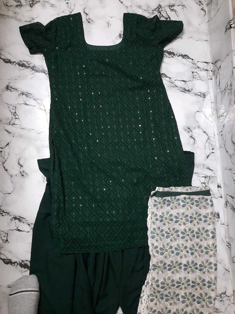 Elegant Green Embroidered Salwar Suit