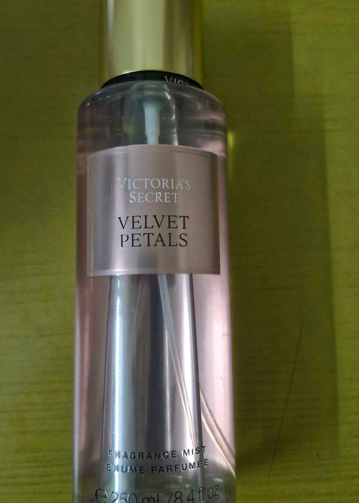 Victoria's Secret Velvet Petals Body Mist
