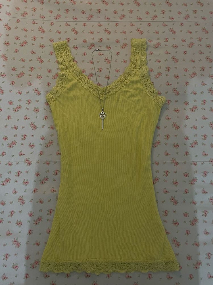 uniqlo layering cami