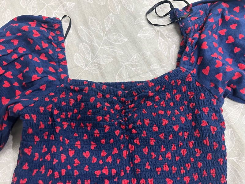 Heart Print Puff Sleeve Top