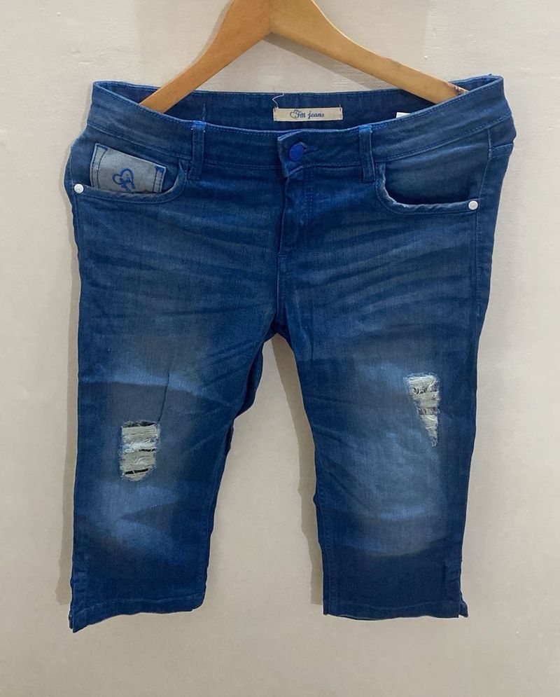 Blue Distressed Denim Capris (new &amp; unused )