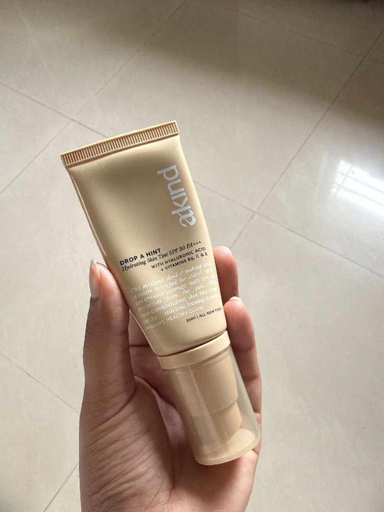 Aknd Drop A Hint Hydrating Skin Tint SPF 30