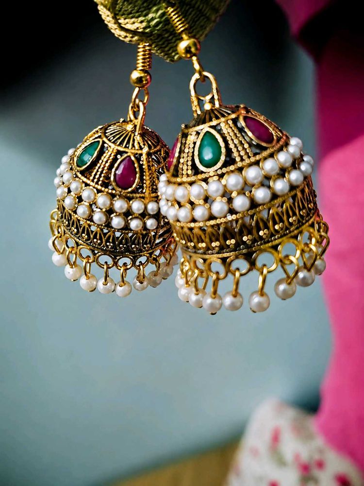 Exquisite Jhumka Earrings with Pearls