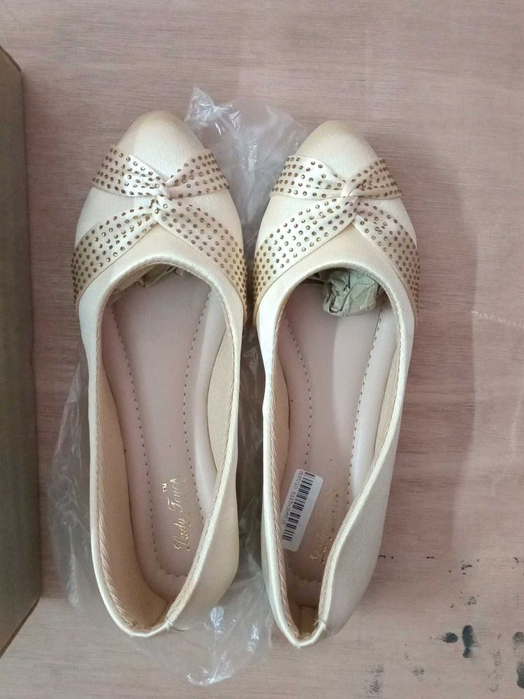 New Elegant Embellished Ballerina Flats size 37