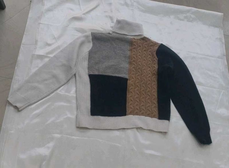 Color Block Turtleneck Sweater