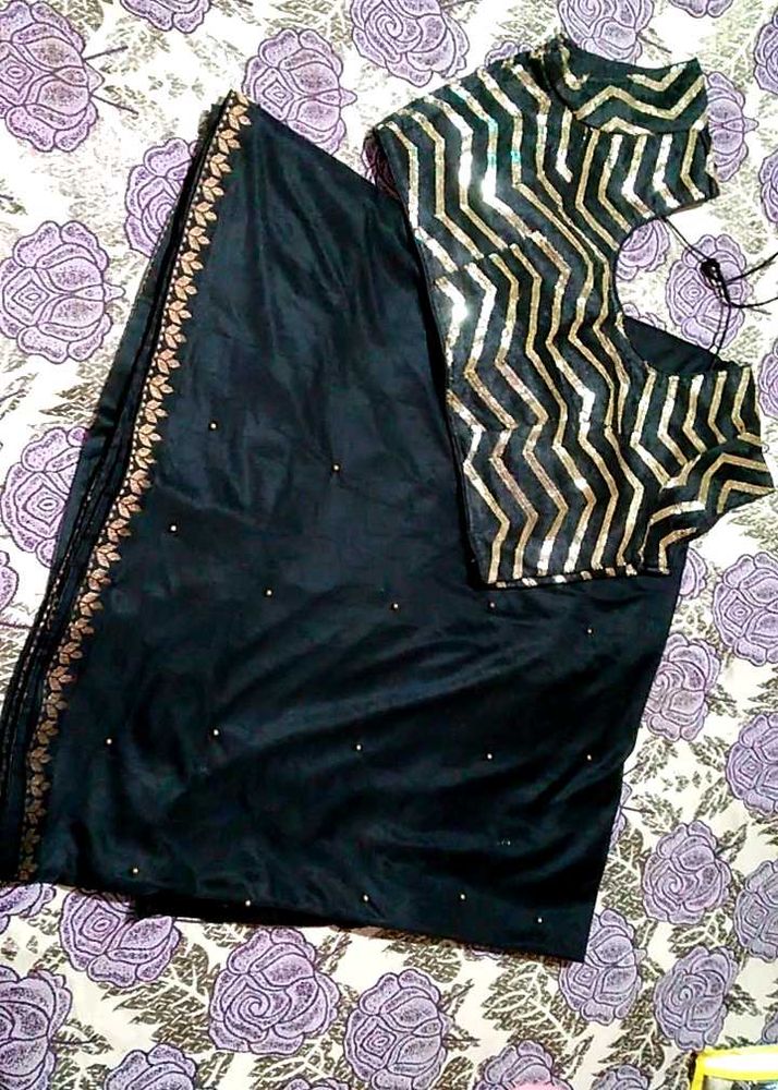 Elegant Black Saree with Blouse