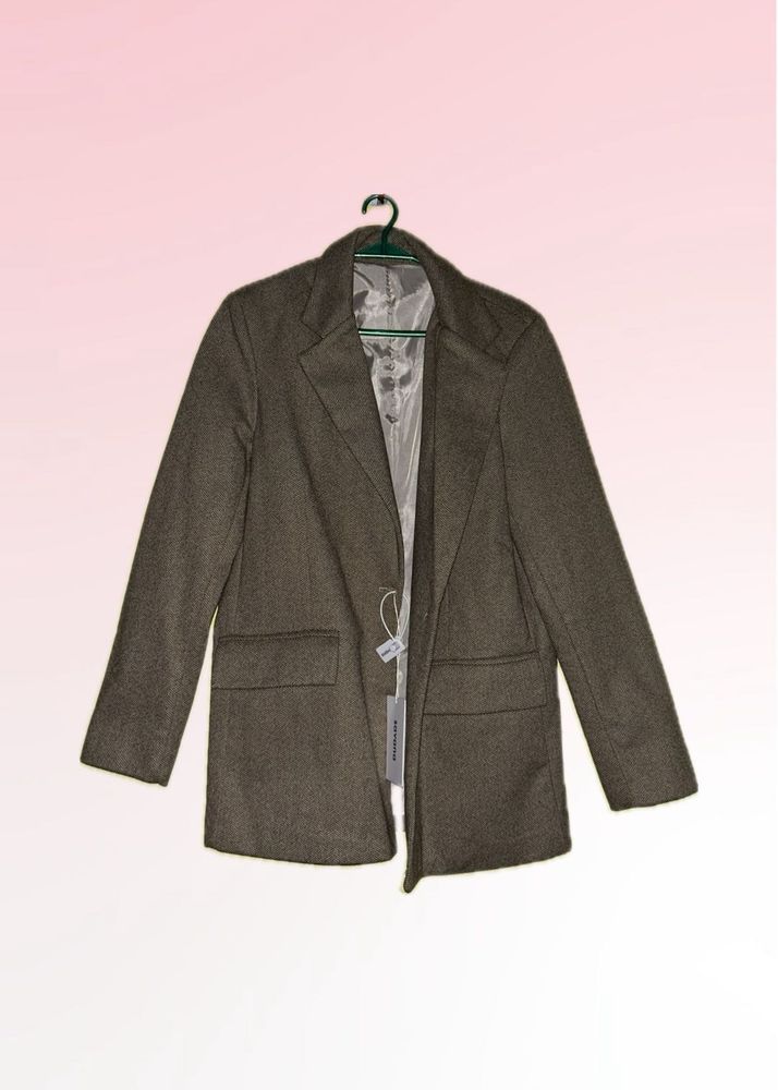 Reserved Wool Blend Blazer - Stylish &amp; Versatile