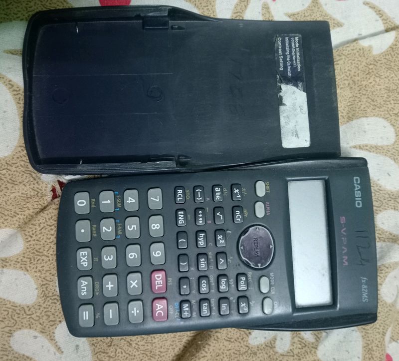 Orignal CASIO SCIENTIFIC CALCULATOR Fx82MS