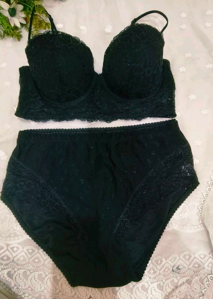 Black Lace net corset bra with brief 👍