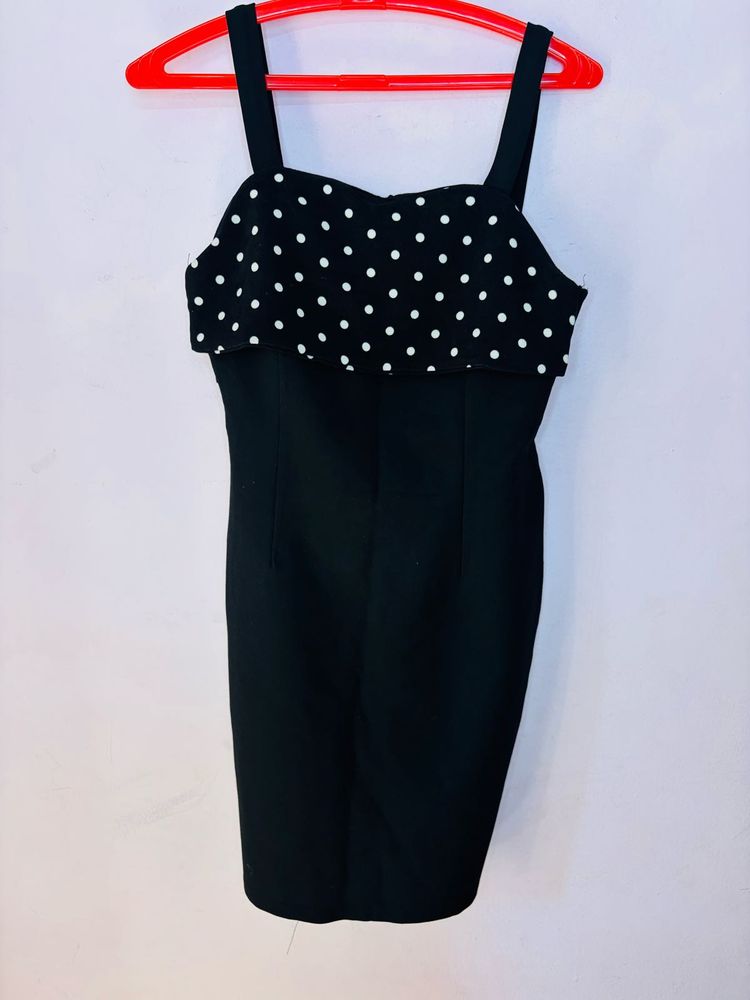 Chic Black &amp; White Polka Dot Dress🖤