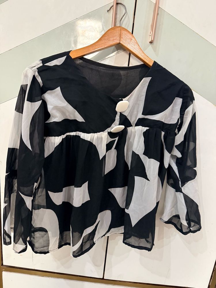 Chic Abstract Print Blouse