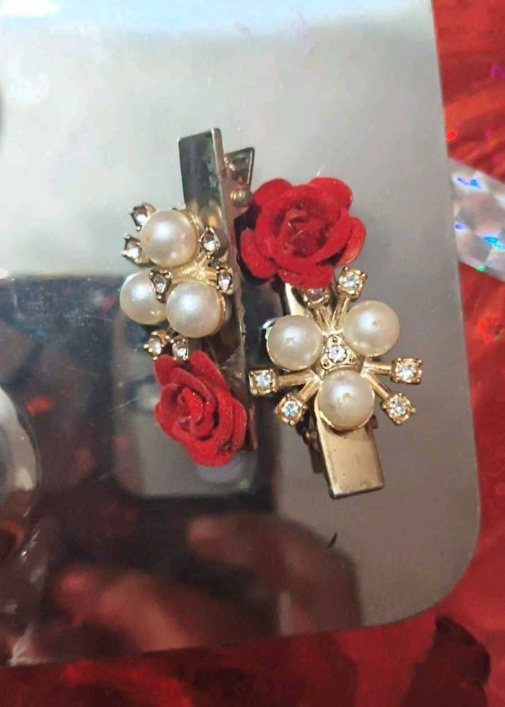 Charming Rose &amp; Pearl Hair Clips