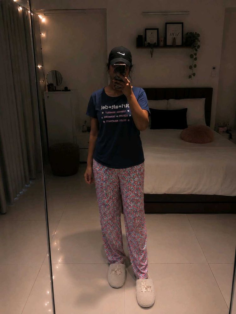 Cozy Floral Printed Night Suit &amp; Free Gift