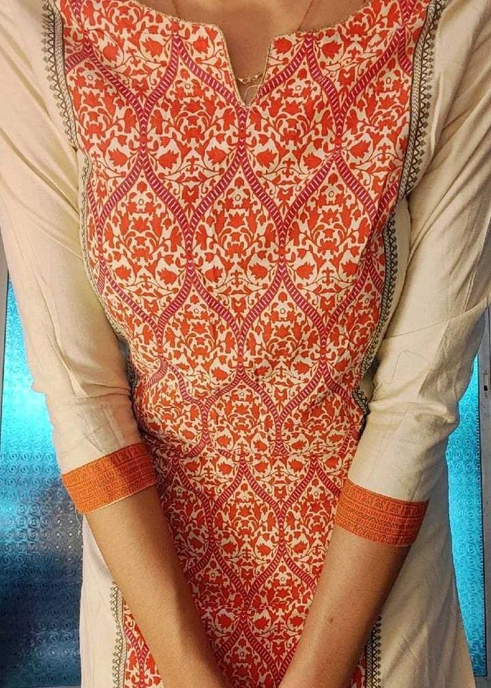Elegant Cream &amp; Orange Printed Kurti