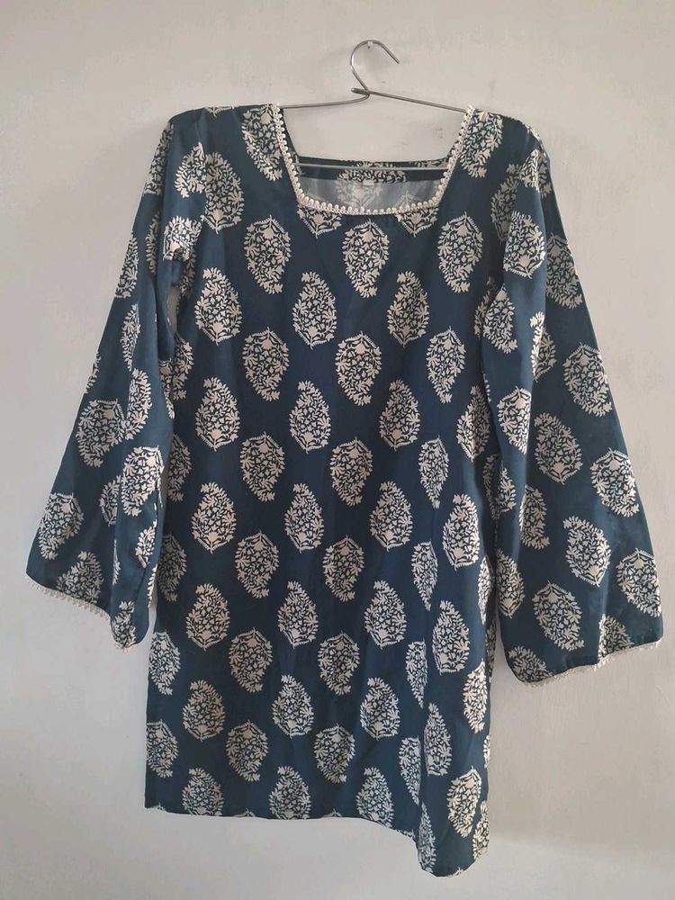 Stylish Blue Paisley Print Kurta