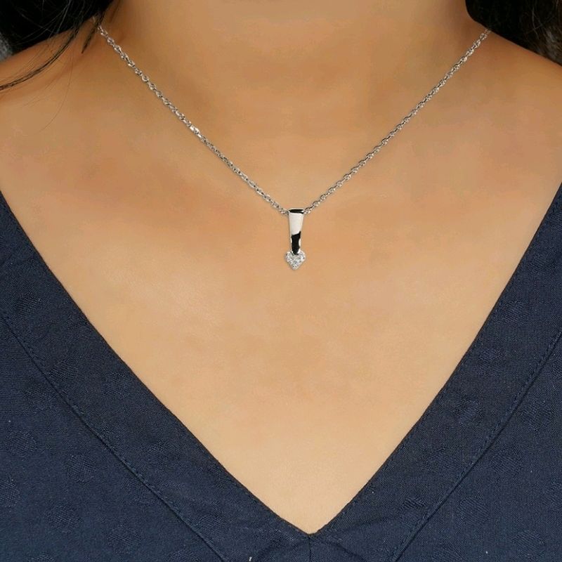 Shining Heart Silver Chain With Pendant