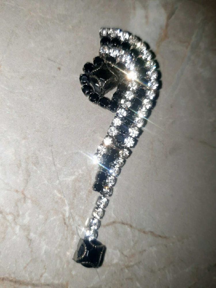 Sparkling Black &amp; Clear Rhinestone Brooch