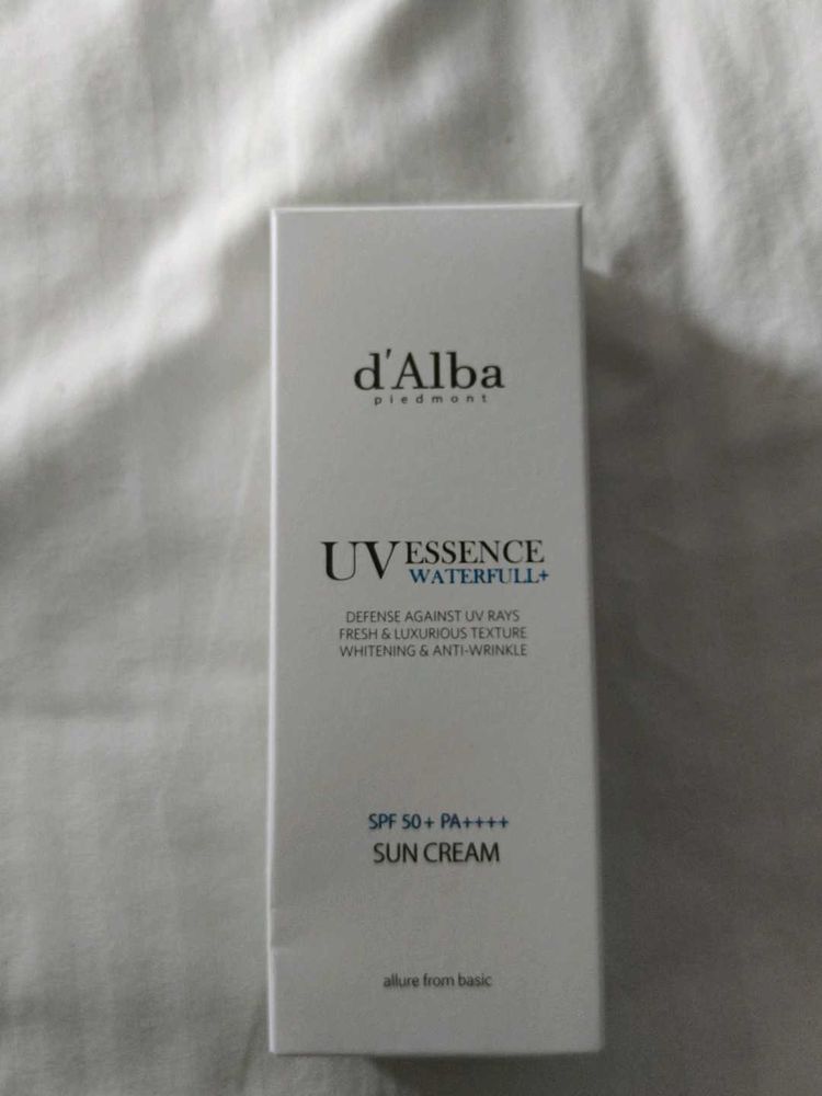 d'Alba UV Essence Waterfull+ Sun Cream