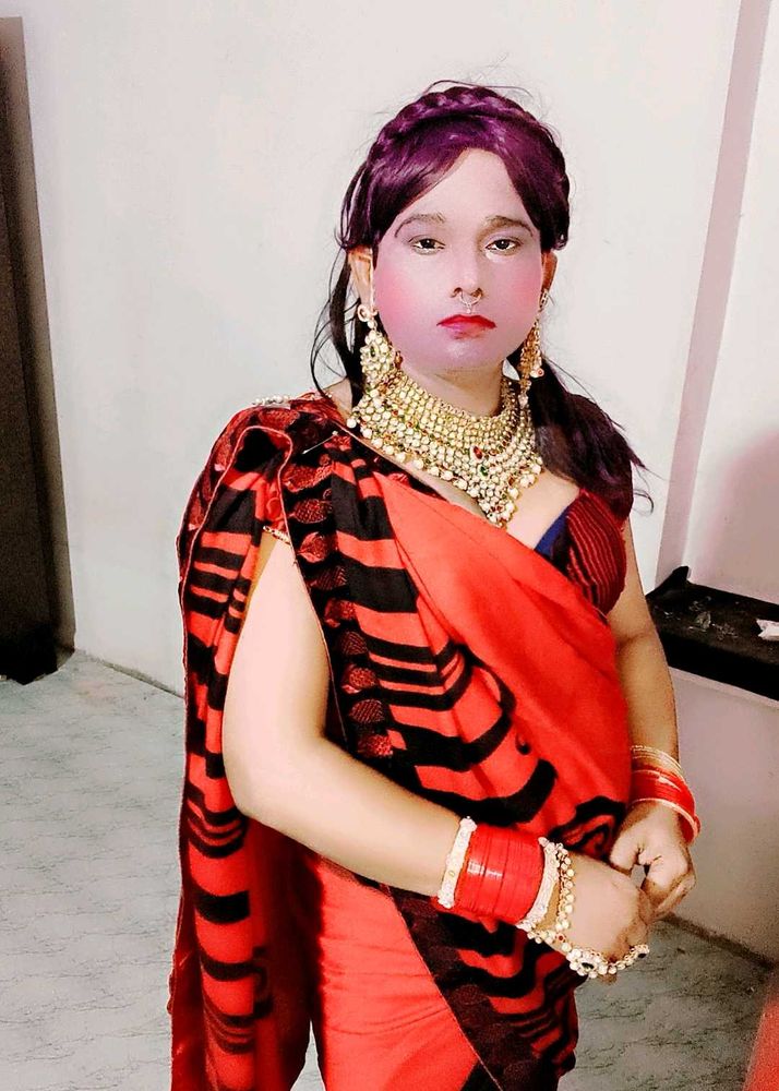 Vibrant Red &amp; Black Saree with blouse