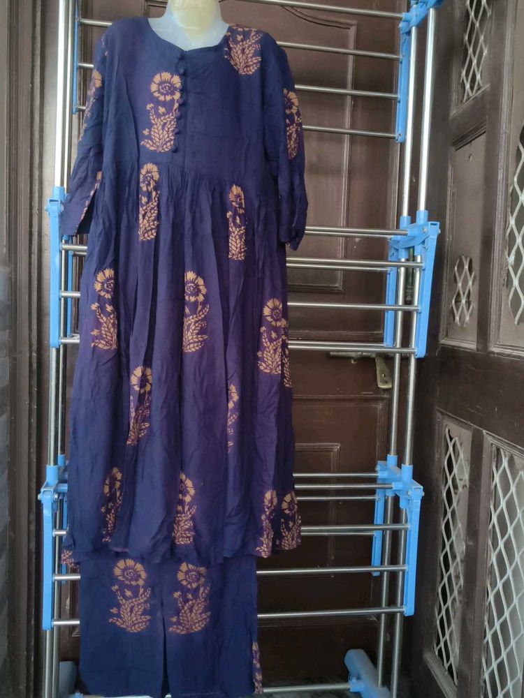 Elegant Floral Print Kurta Set