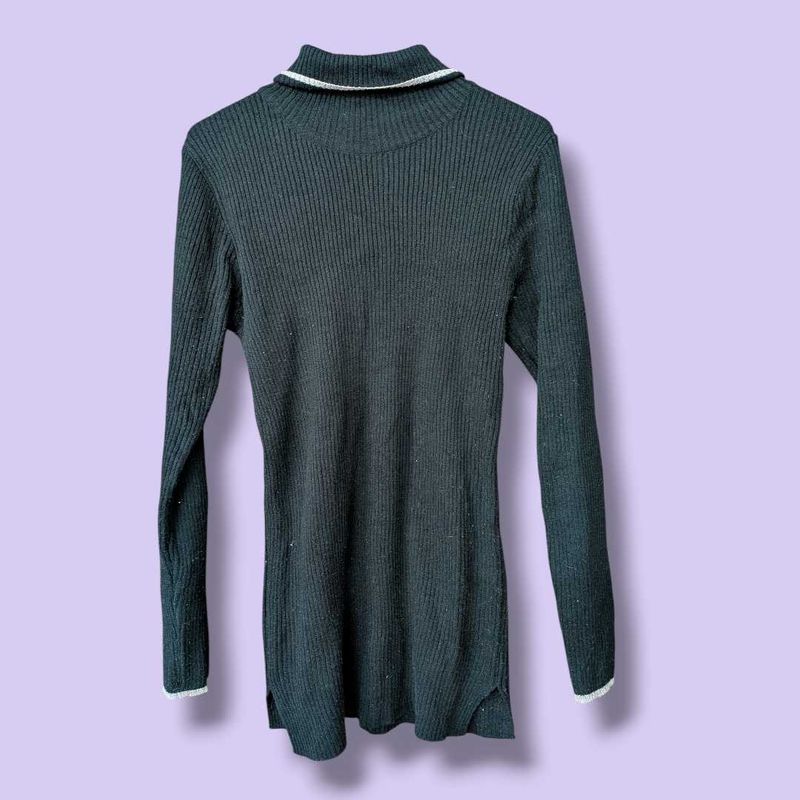 Women's Ribbed Turtleneck Sweater